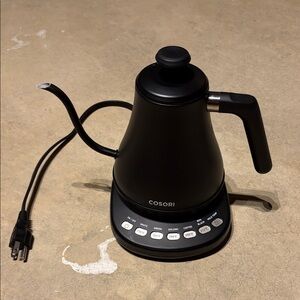 COSORI Electric Gooseneck Kettle in Matte Black